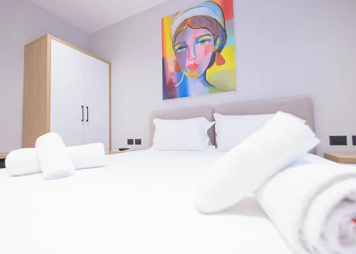 Bel Ami 2 ホテル *